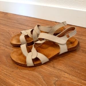 El Naturalista Womens Sandals